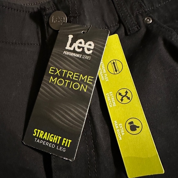 NWT men’s Lee Performance Fit jeans. - Picture 6 of 7